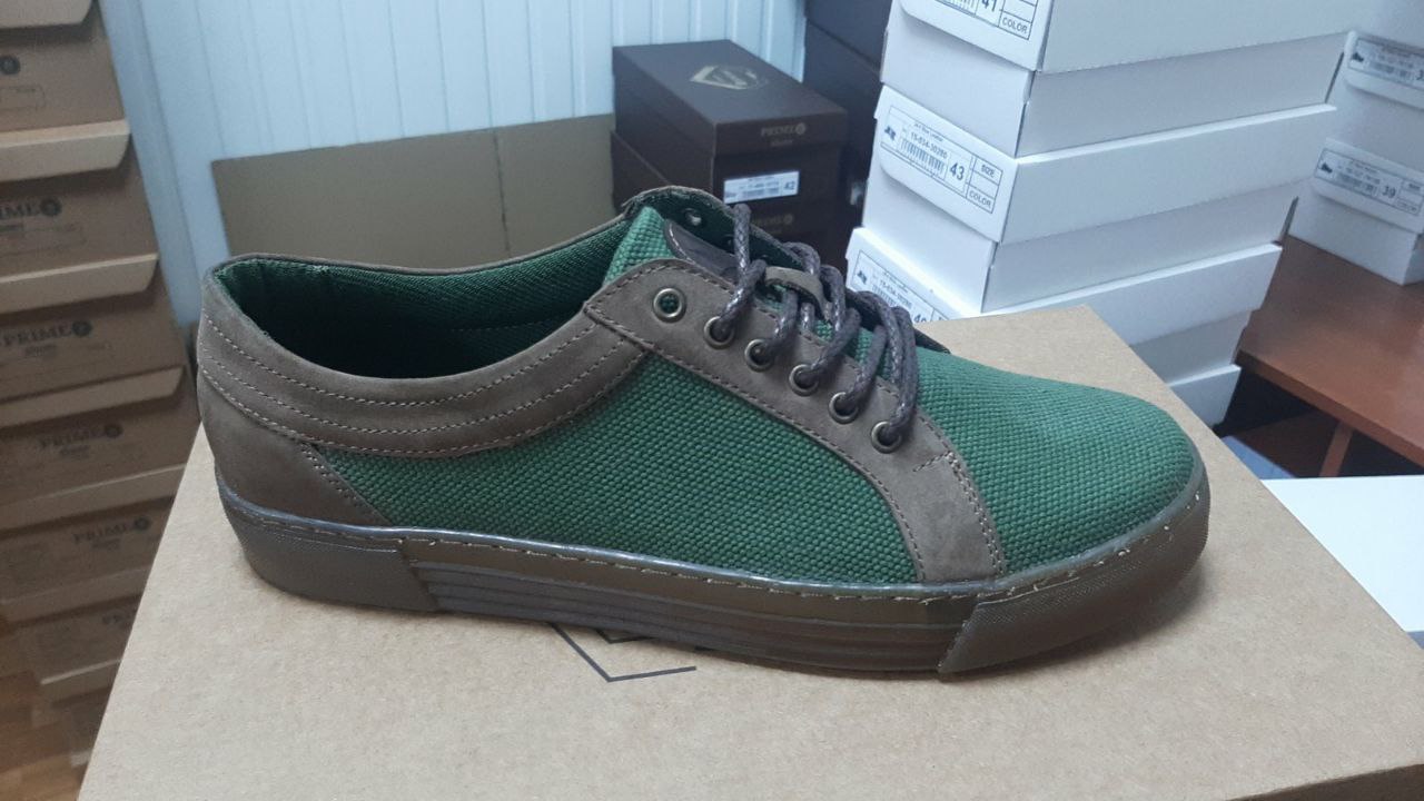 КРОСІВКИ ЧОЛОВІЧІ